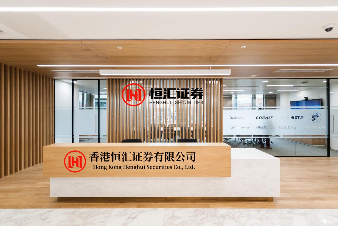 鼎东策略平台 谈投资谈人生：中国百分之九十九以上的股民没有接受过正规训练，缺少实操经验，加上散户口袋里的钱本来就很少，所以急于发财，结果越急躁越亏损。股市里一向有这个潜规则，凡是急躁的人都是亏大钱的人，凡是有...